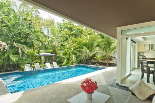ทรอพิคาน่า พูลวิลล่า (Tropicana Pool Villa)0
