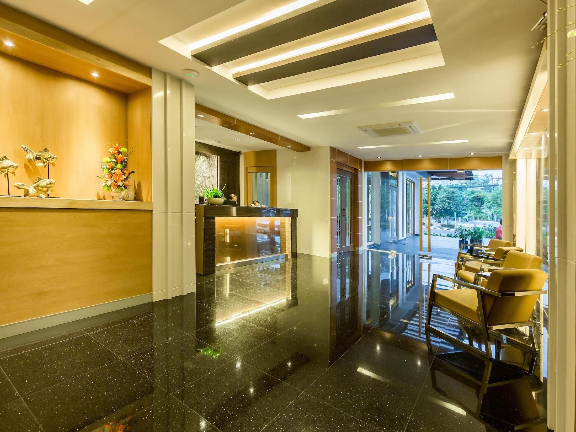 วี โฮเทล อุบลราชธานี (V Hotel Ubon Ratchathani)1