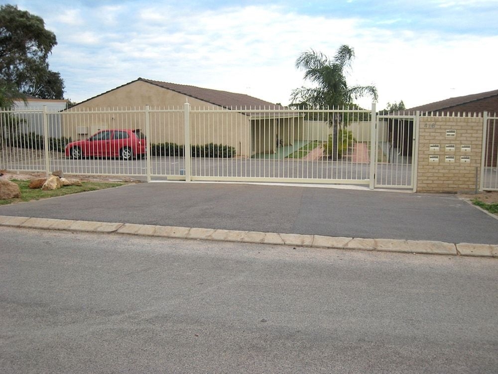 Como Apartments - Geraldton0