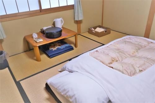 เรียวคัง ชิมิสึ (Ryokan Shimizu)1