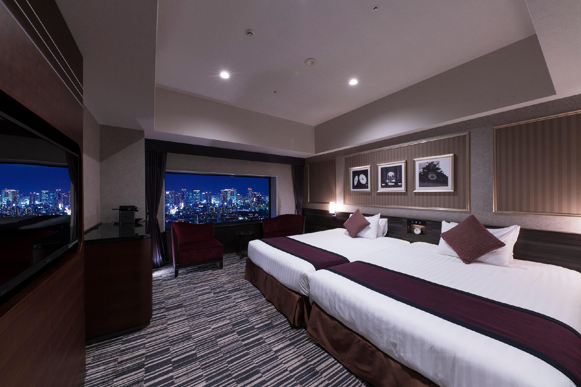 เดอะ พาร์ค ฟรอนต์ โฮเทล แอท ยูนิเวอร์แซล สตูดิโอ เจแปน (The Park Front Hotel at Universal Studios Japan)1