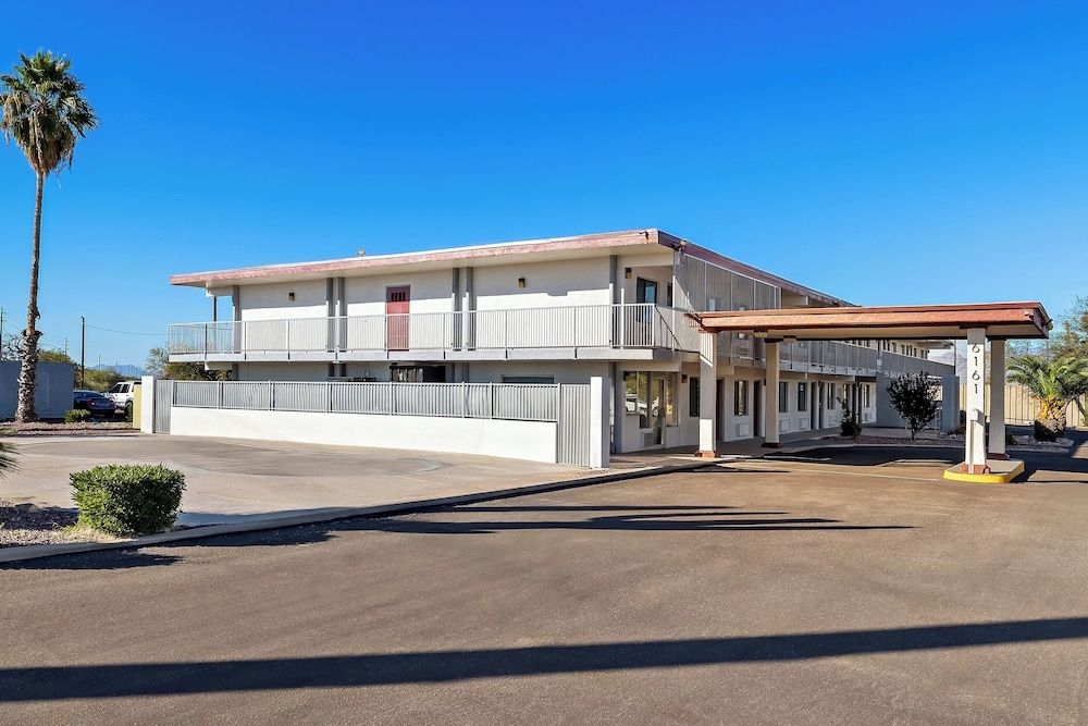 Travel Inn0
