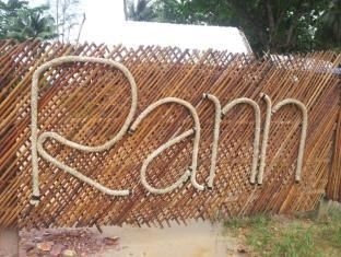 Rann Chalet Beach Side2