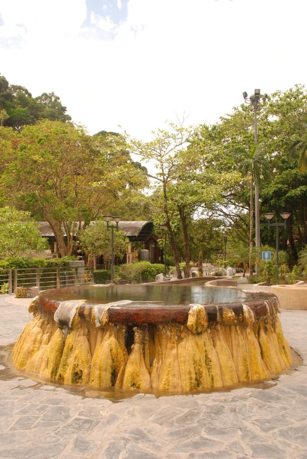 ธารศิลา รีสอร์ท (Thansila Resort)0