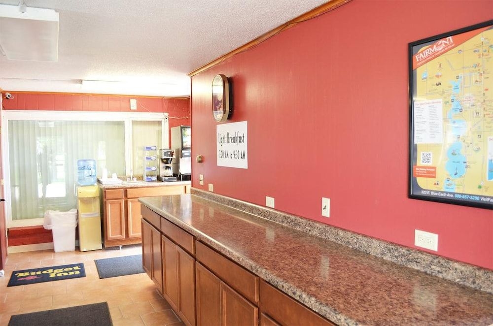 Budget Inn2