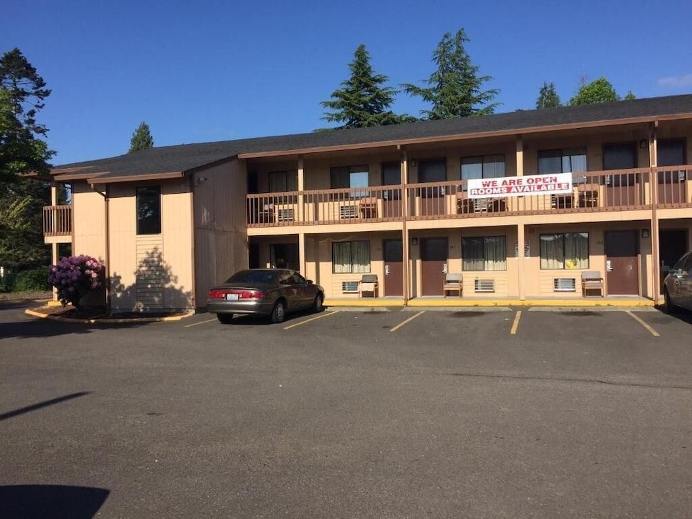 Centralia Inn3