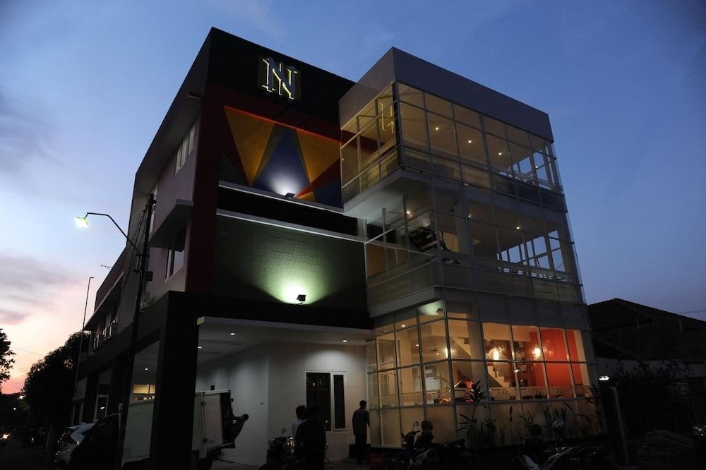 Nozz Hotel Semarang4