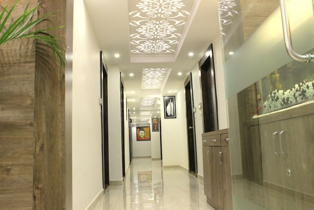 HOTEL AVN4