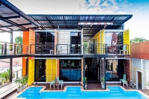 โรงแรมเรโทร บ็อกซ์ (Retro Box Hotel)3