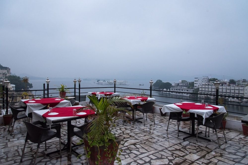 Hotel Pichola Haveli4