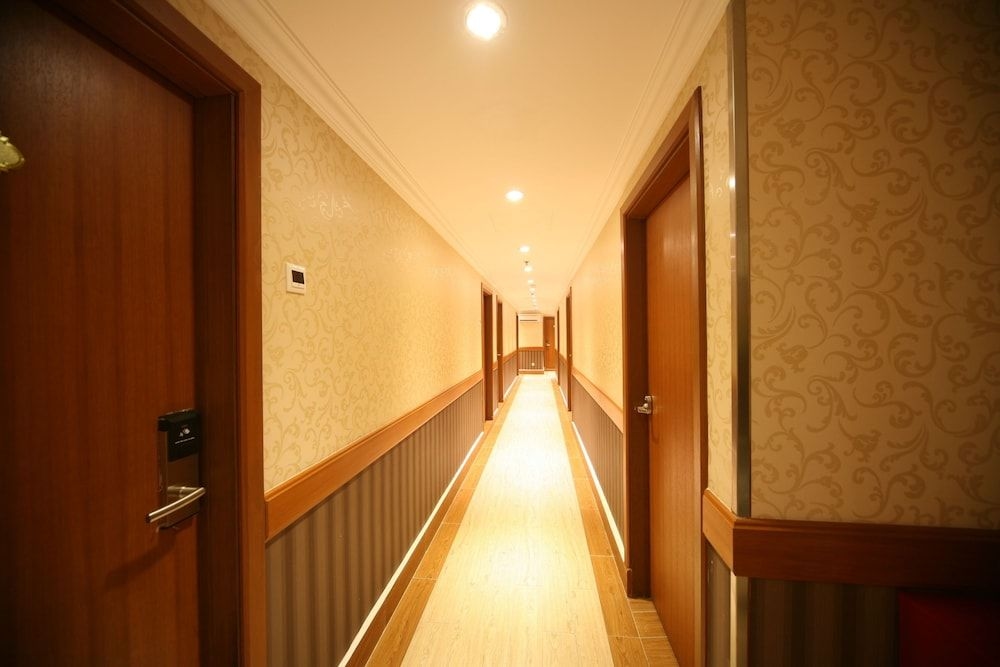 คาร์โดแกน โฮเต็ล (Cardogan Hotel)2