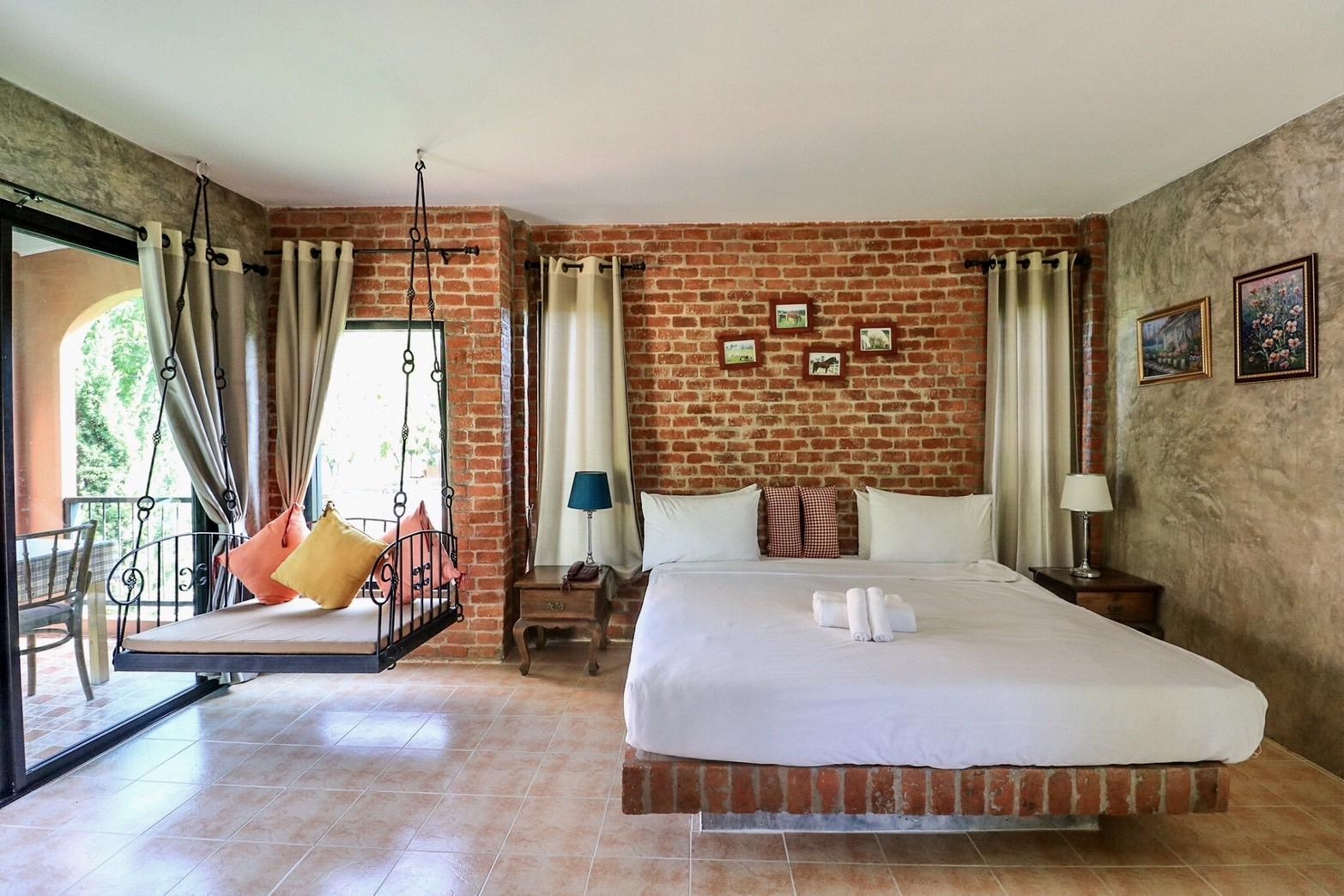 โรยัล กู๊ดวิว รีสอร์ท แอนด์ ฟาร์ม (Royal Good View Resort & Farm)1
