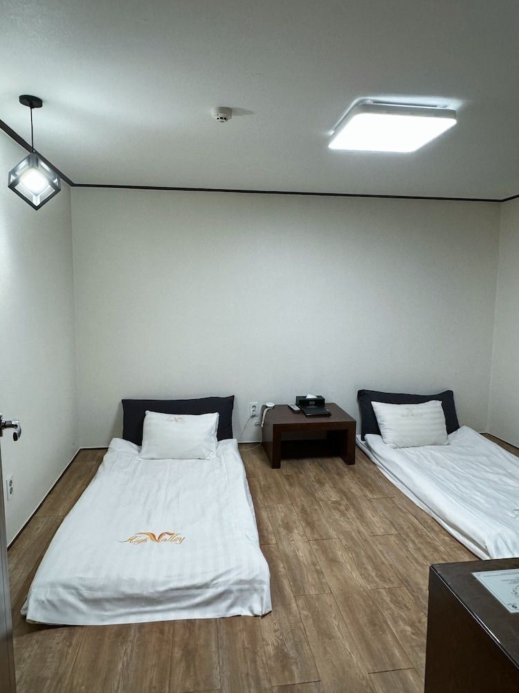 Goodstay HighValley Hotel3