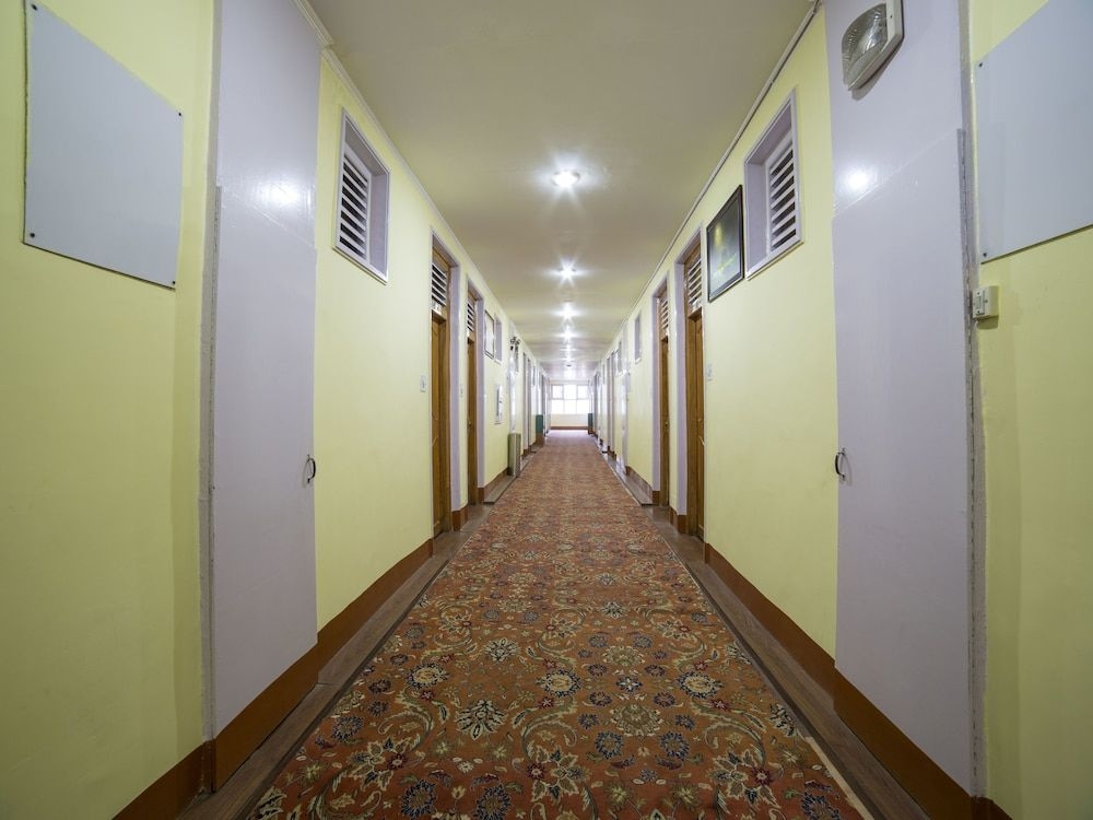 Hotel Pamposh2