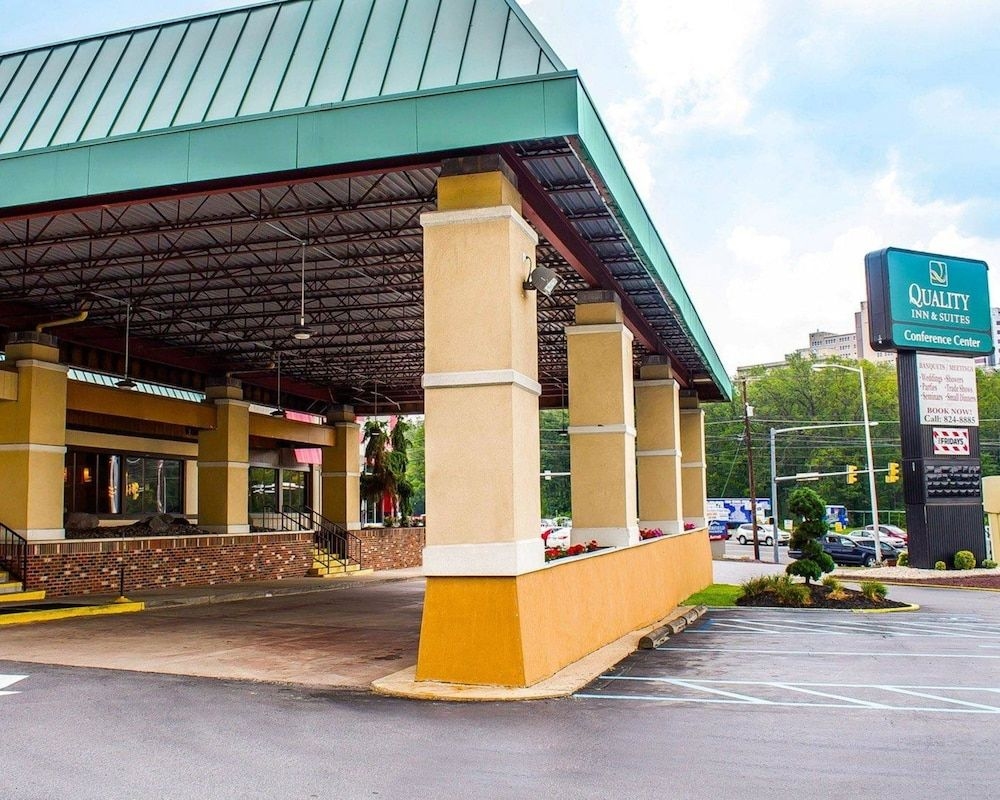 Quality Inn & Suites Conference Center1