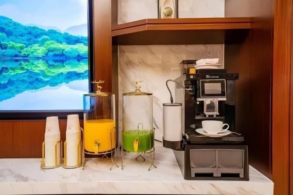 Vienna Hotel Meilin2