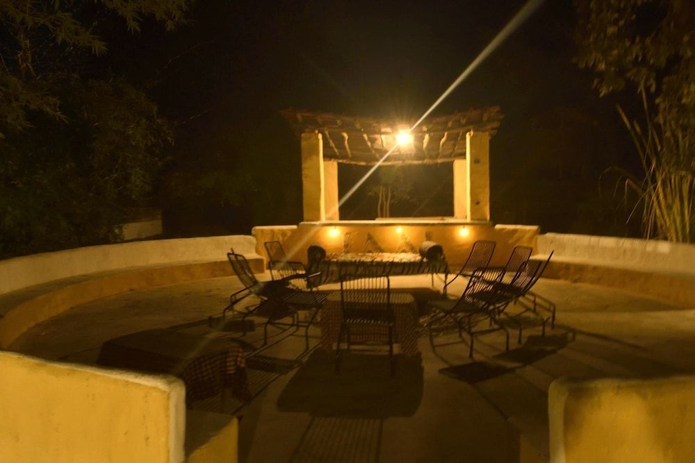 Taal Tiger Retreat1