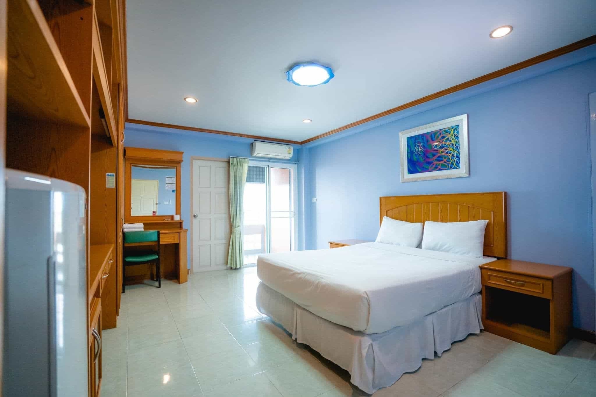 Preechana Golden Place Serviced Apartment4