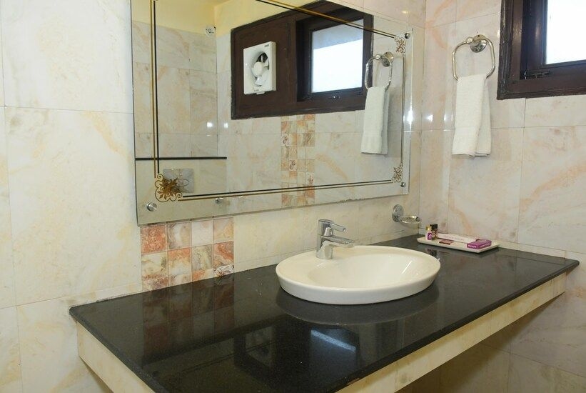 Hotel Pancham Continental3