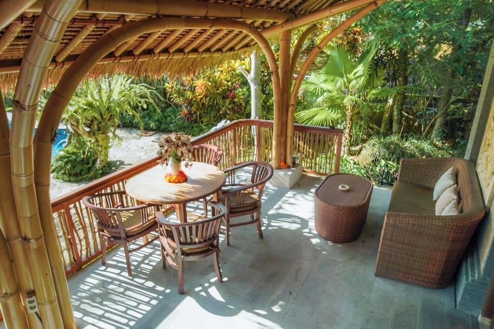 Villa Sujati0
