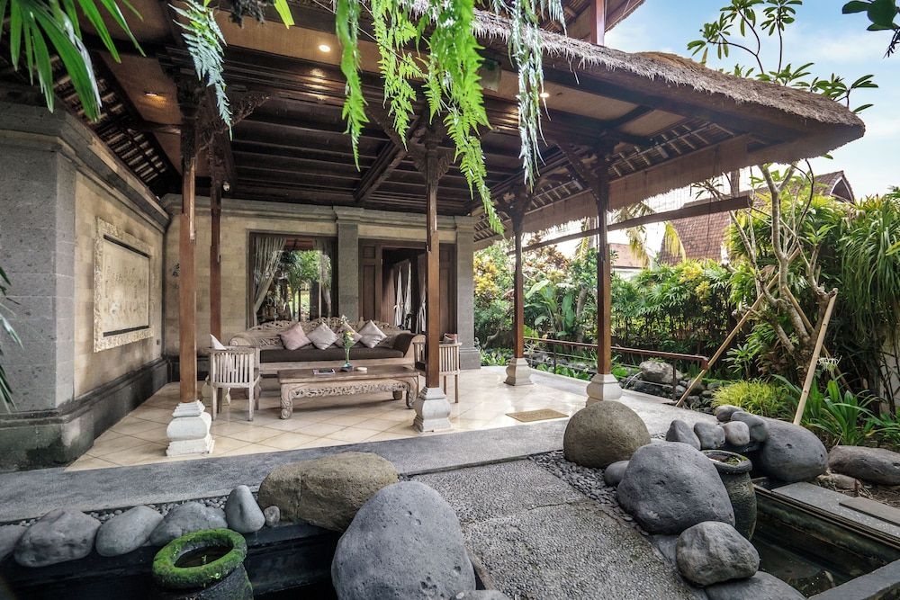 Villa Sujati2
