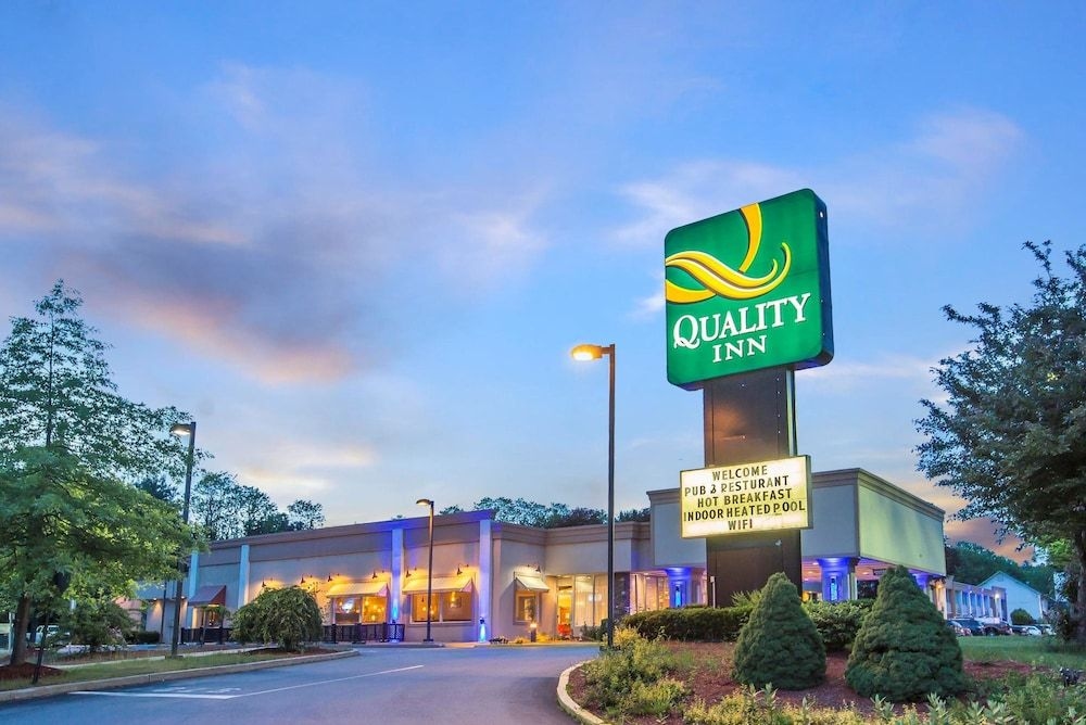 Quality Inn2