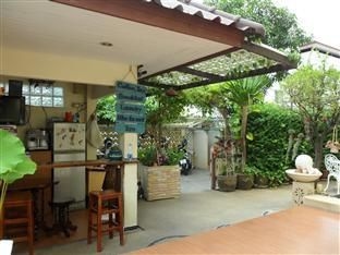 พีอุส เพลซ (Pius Place)2