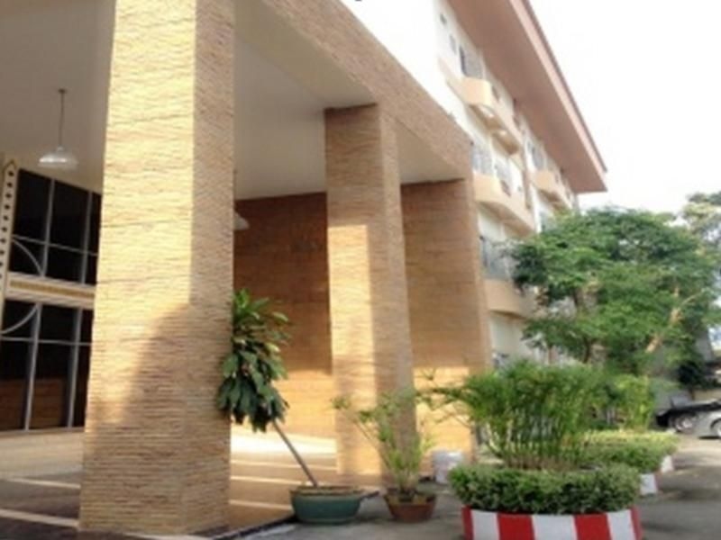 โรงแรม อัมรินทร์ แกรนด์ (Amarin Grand Hotel)3