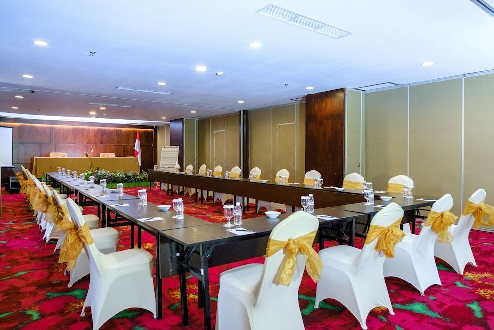Emersia Hotel1