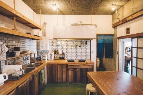 นุอิ.โฮสเทล แอนด์ บาร์ เลานจ์ (Nui. Hostel & Bar Lounge)3