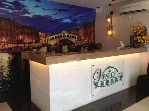 Venice Inn0
