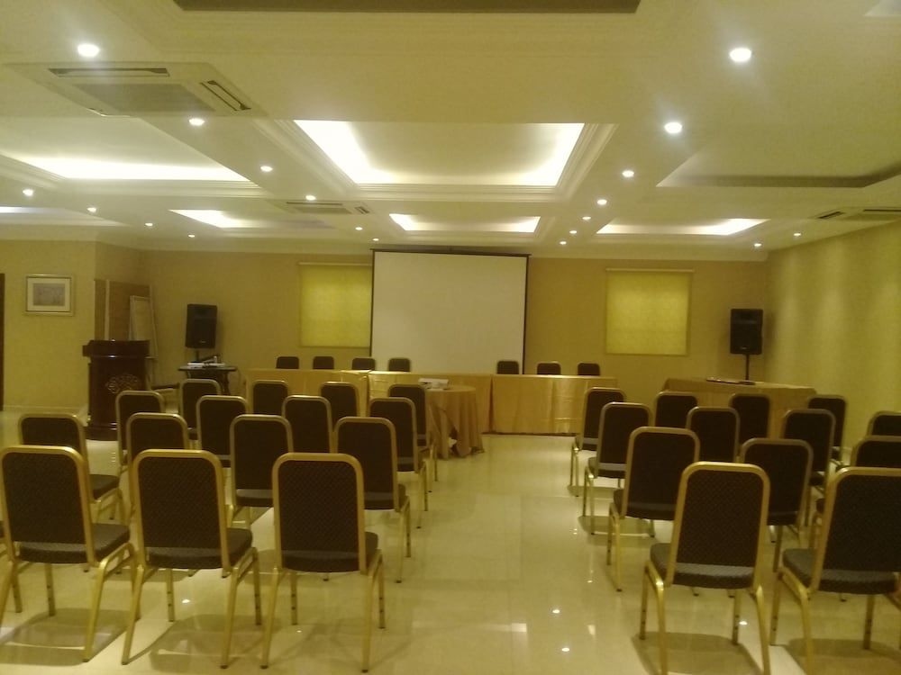 วาเลนซา โฮเต็ลแอนด์คาเฟ่ (Valenza Hotel & Cafe)3