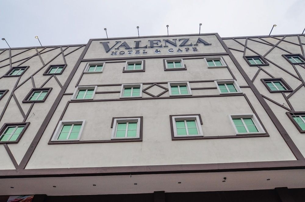วาเลนซา โฮเต็ลแอนด์คาเฟ่ (Valenza Hotel & Cafe)0