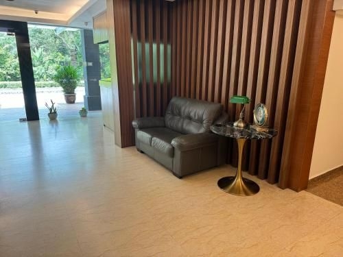 Aeton Hotel0