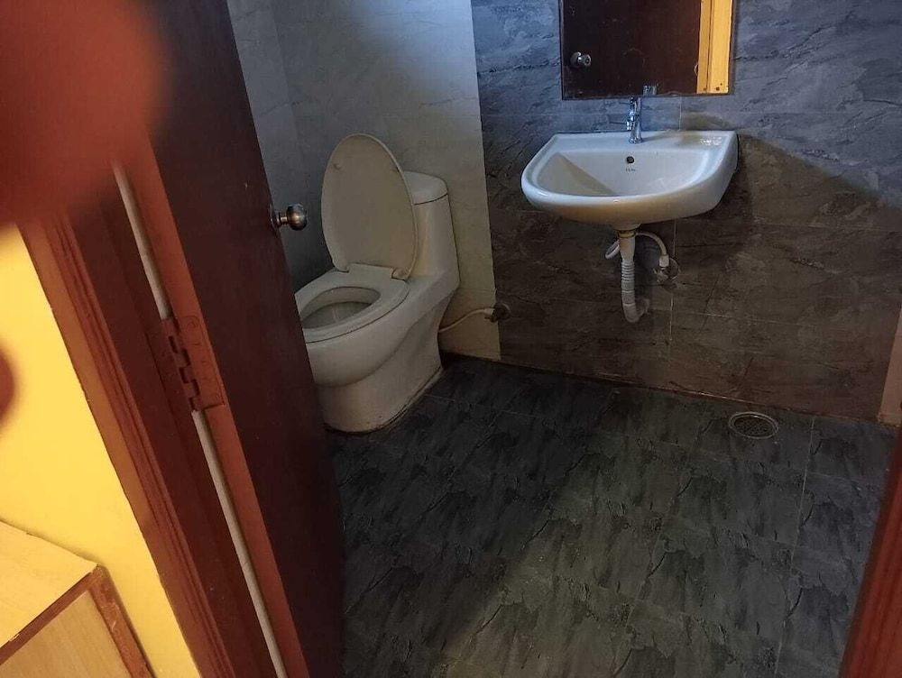 Hotel Sri Sai Regency2