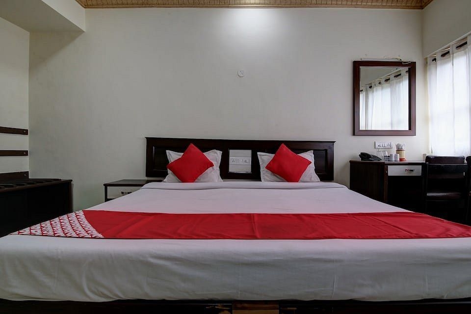 Hotel La Flor0