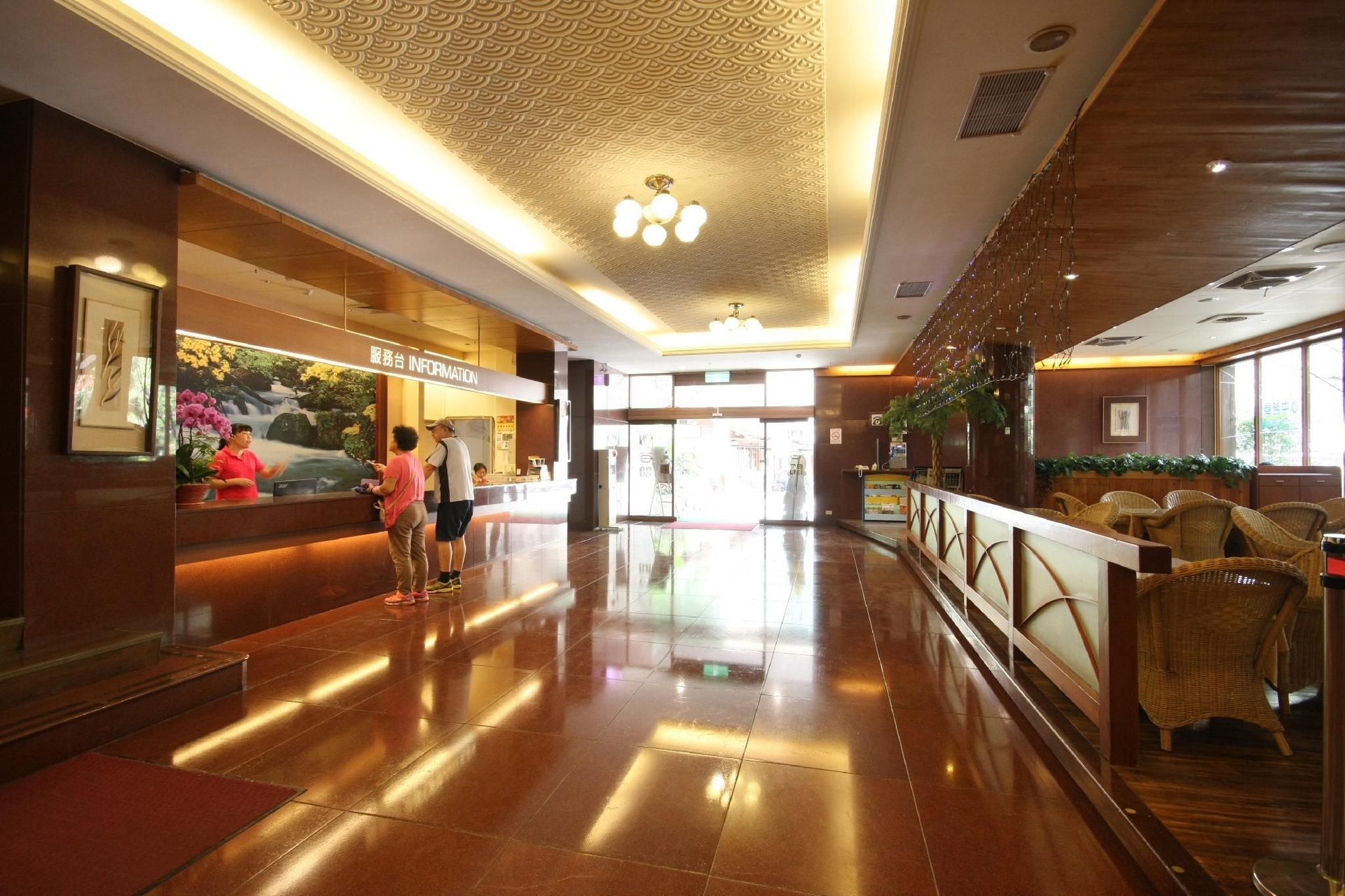 โรงแรมกู่กวน (Ku Kuan Hotel)0