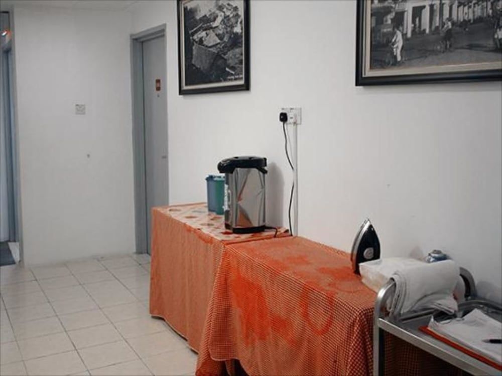 Place2Stay @ Airport Hotel4