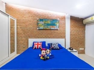 The Sleepless Hotel4