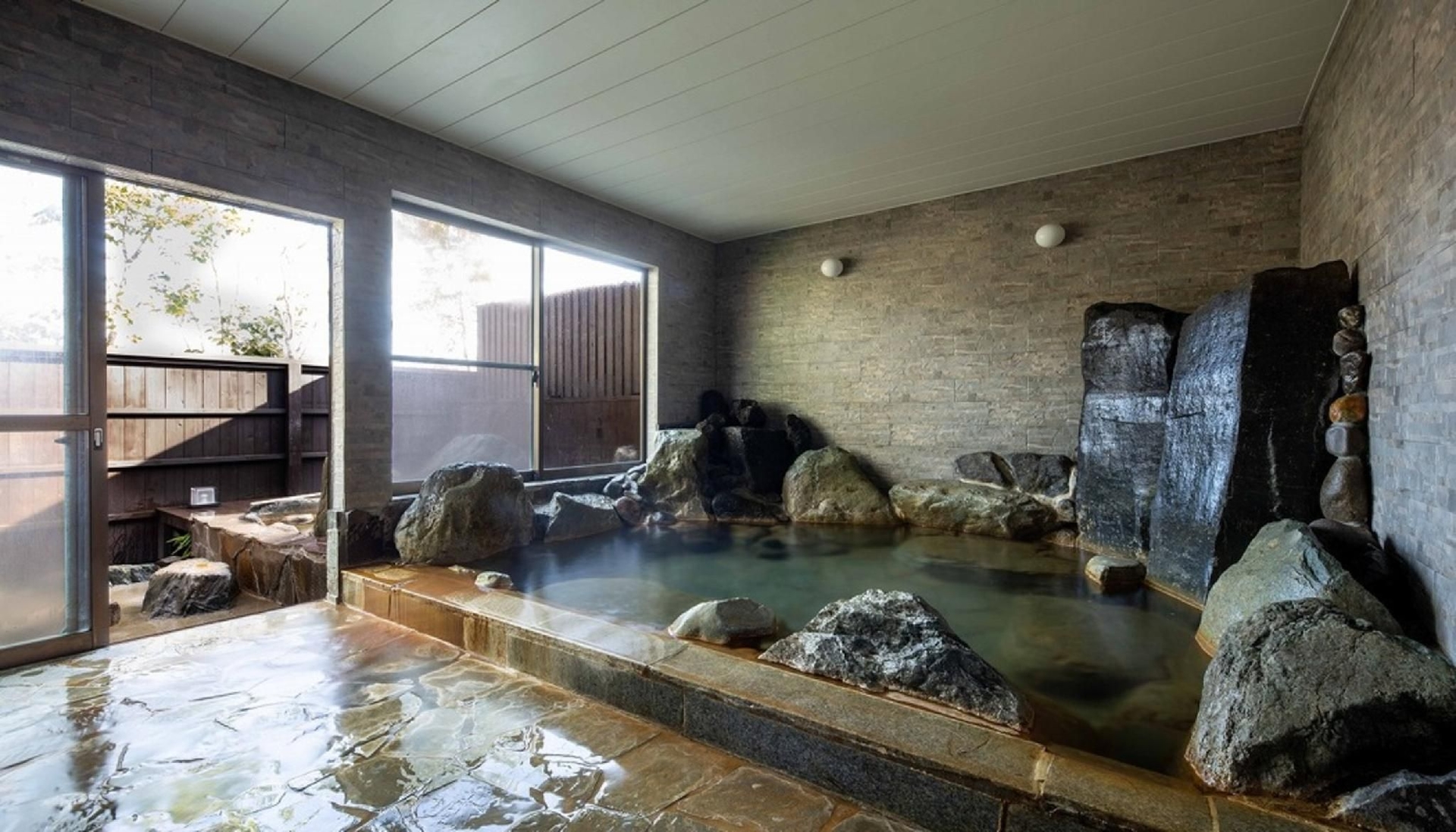 ฮานาเระ โนะ ยาโดะ ฮานาโงโกโระ (Hanare no Yado Hanagokoro)1