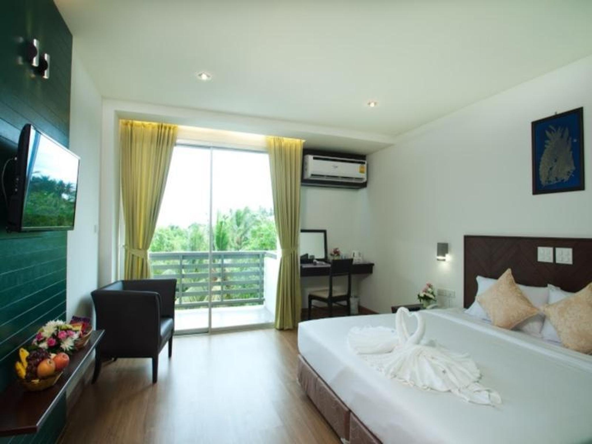 เดอะ ฟลอร่า เมย์ รีสอร์ท (The Flora May Resort)2
