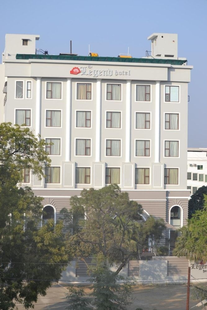 The Legend Hotel0