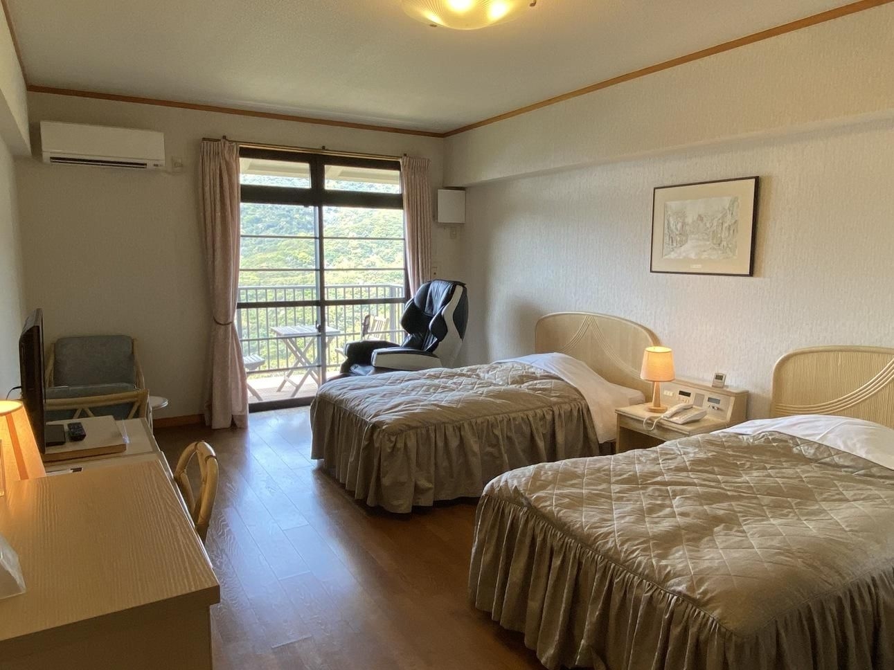 โฮเต็ล เบลรีฟ อทซึกิ (Hotel Bellreef Otsuki)1