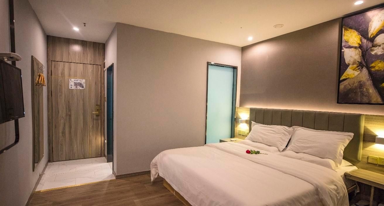 7 Days Premium Hotel Chongqing Hongqihegou Light Rail Station1