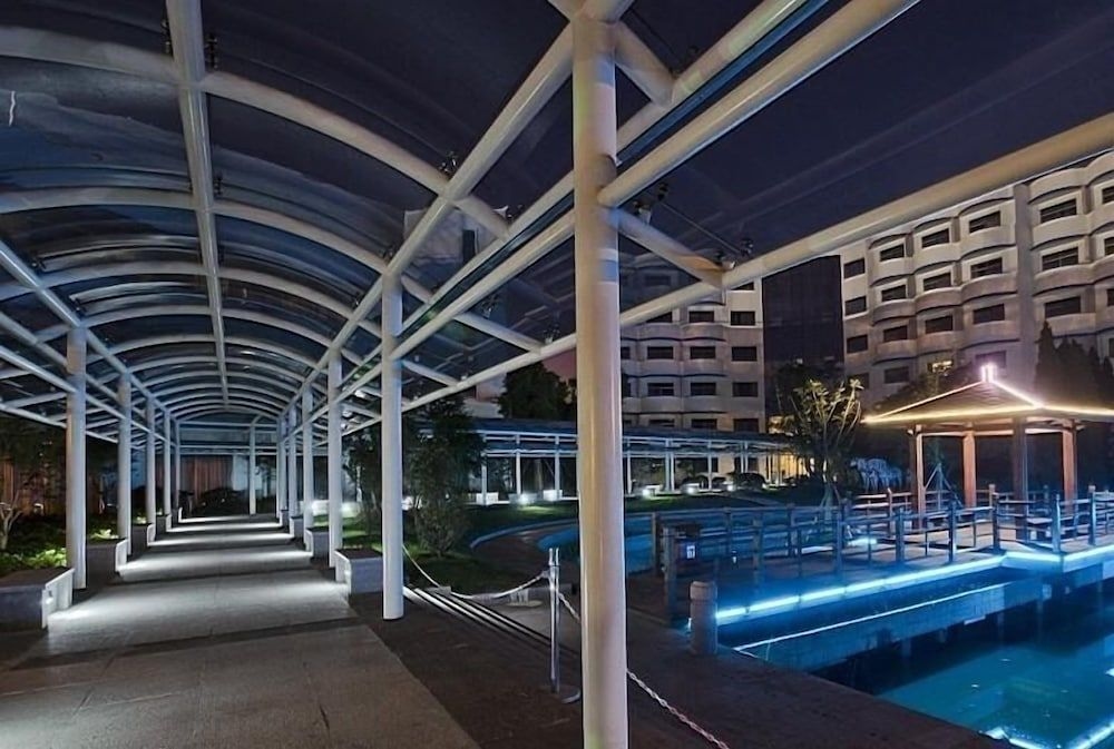 Jiangsu Cuipingshan Hotel1