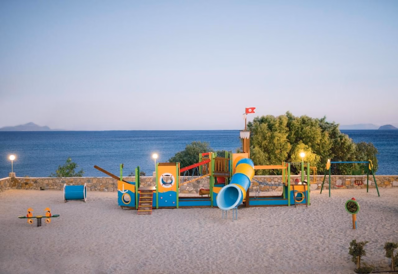 Grand Blue Beach Hotel2