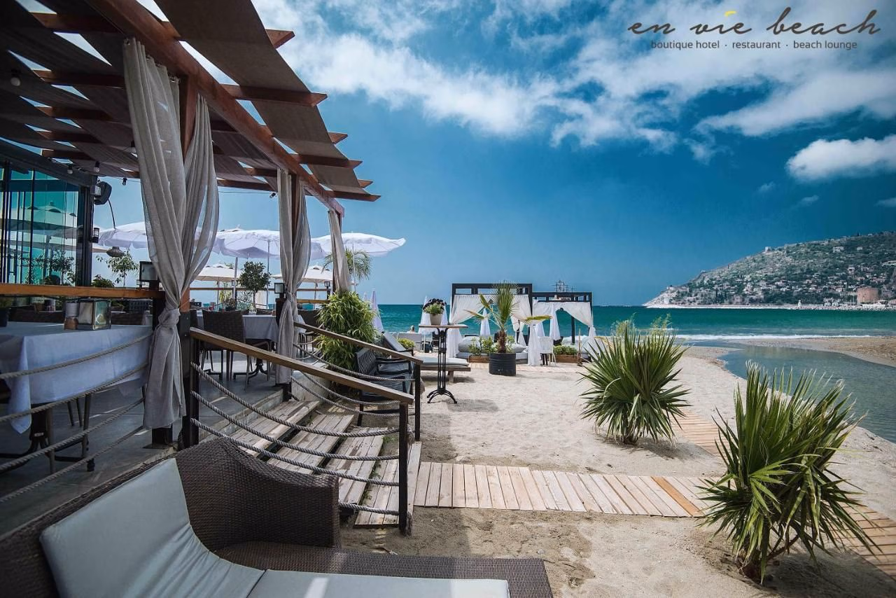 En Vie Beach0