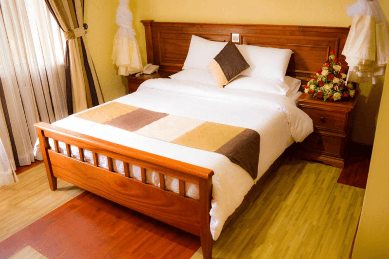 Red Ruby Hotel3