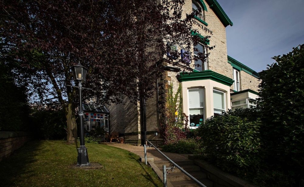 Raincliffe Hotel0