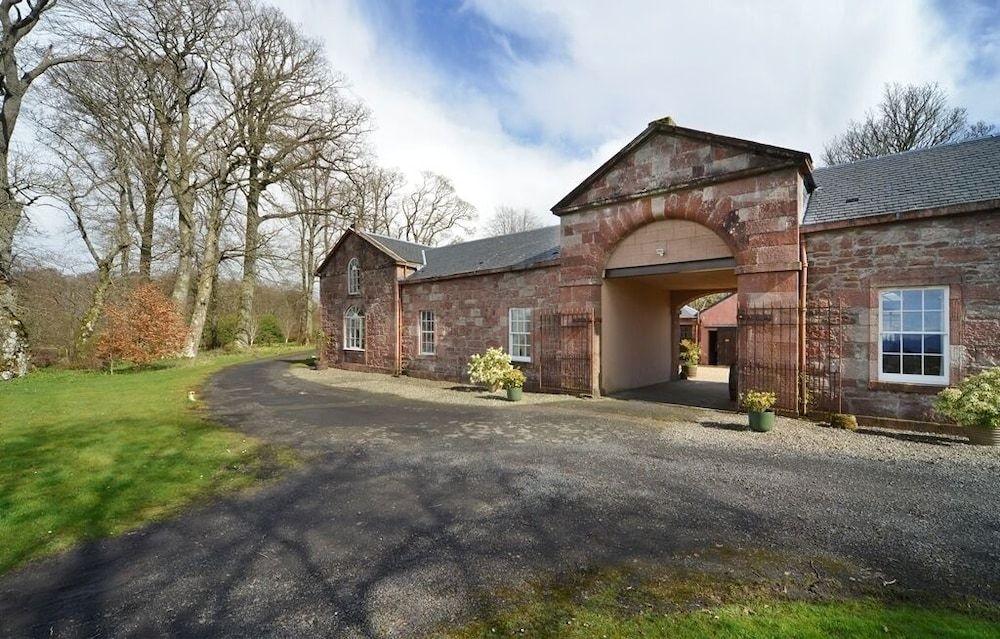 Finnich Cottages3